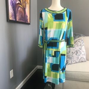 3/4 Sleeved Midi Shift Dress